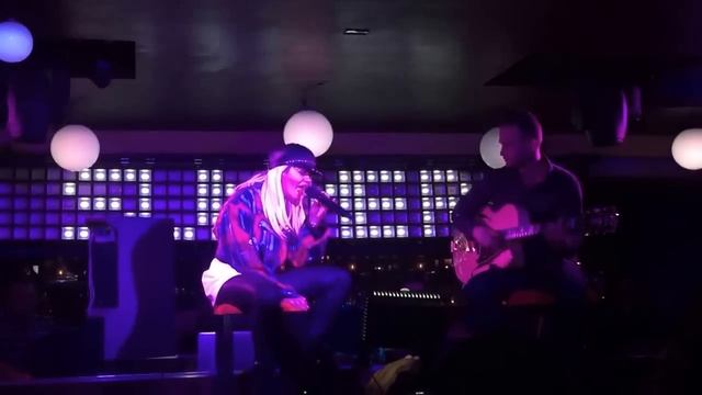 Rita Ora Ft. Chris Brown - Body On Me (Live Acoustic Version)