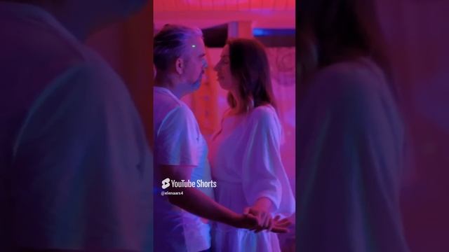 Что чувствуешь, когда твой мужчина мечты так на тебя смотрит_ #океан #свадьба #чувства #отношения
