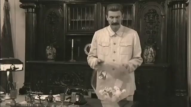 6 кадров - Сталин проводит конкурс