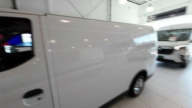 Maxus e Deliver 3 ve e Deliver 9 u İnceledim | Kaputu Elimde Kaldı :))