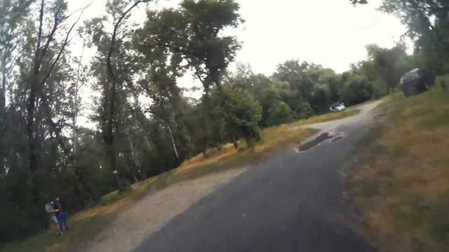 [FPV] Flying Between the Trees
