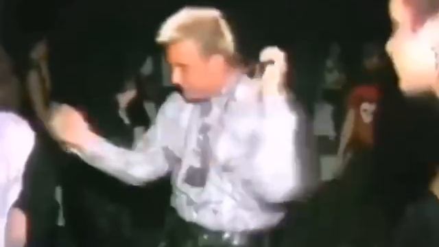 Танцевальная пауза 😁