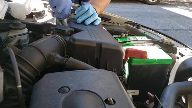 Engine Air Filter Replacement .   ( 2003 Camry )