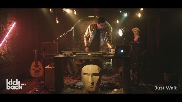 Hussein Gamal: Kickback Live (Live Session) - Just Wait
