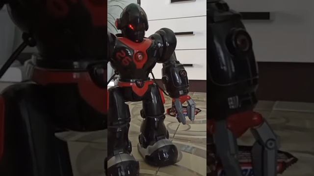 Добрый робот