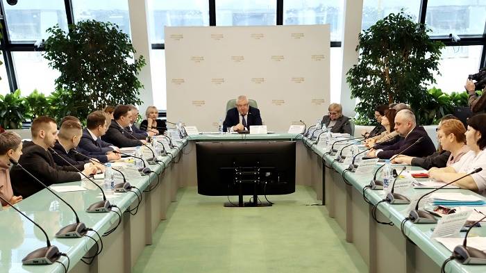 Открыли весеннюю сессию