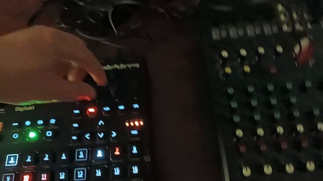 AC. ELEKTRON DIGITAKT