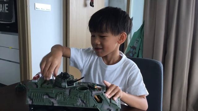 Unboxing Army tank vehicle toy