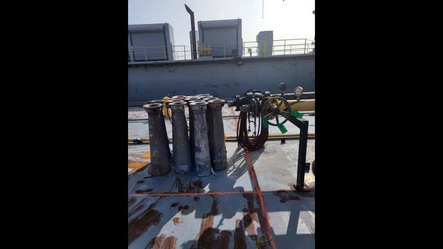 TANK BARGE 30,000 BBLS