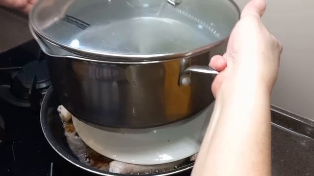 Сочный ЦЫПЛЕНОК ТАБАКА по - грузински на сковороде + рецепт Вкусного соуса к цыпленку