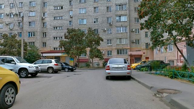 Прогулка по дворам Спартановки