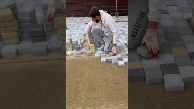 Укладка тротуарной плитки