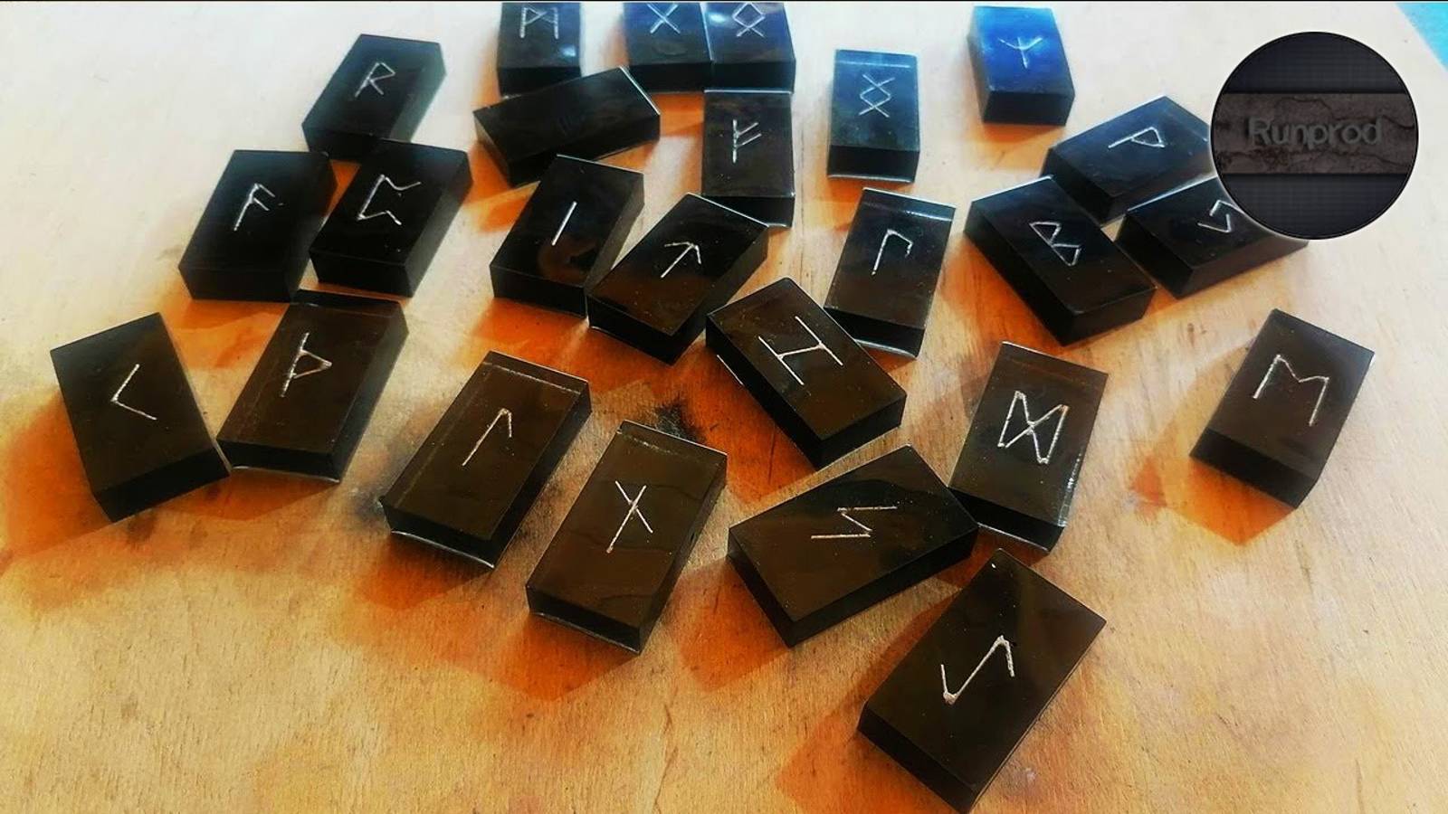 Руны из эпоксидной смолы в домашних условиях