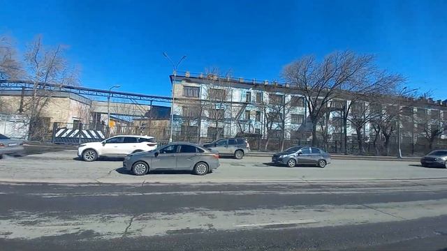 По улице Гоголя от Нуркена Абдирова через мост над ЖД до Космонавтов 22-ого Марта