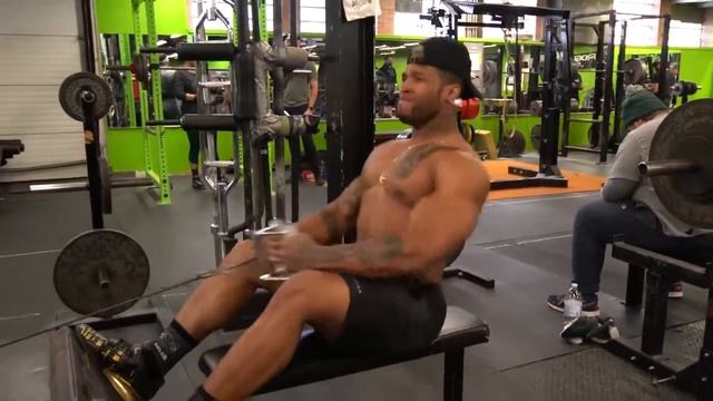 Larry Wheels, Kevin Oak, Terron Beckham And Black Tom Cruise - Extreme Bodybuilding Monster Set