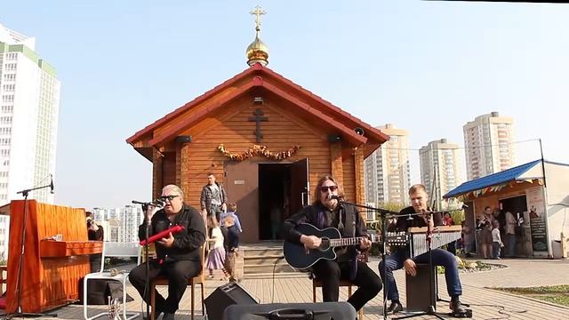 Палац - “Ой, Божа, дзеўчыну люблю...“