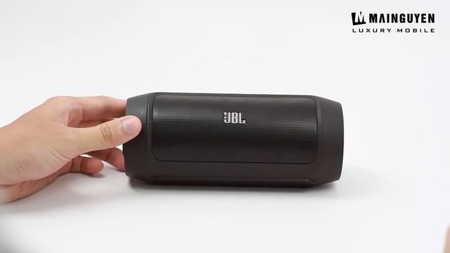 Trên tay loa di động JBL CHARGE 2 - www.mainguyen.vn