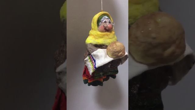 Бабушка из ваты