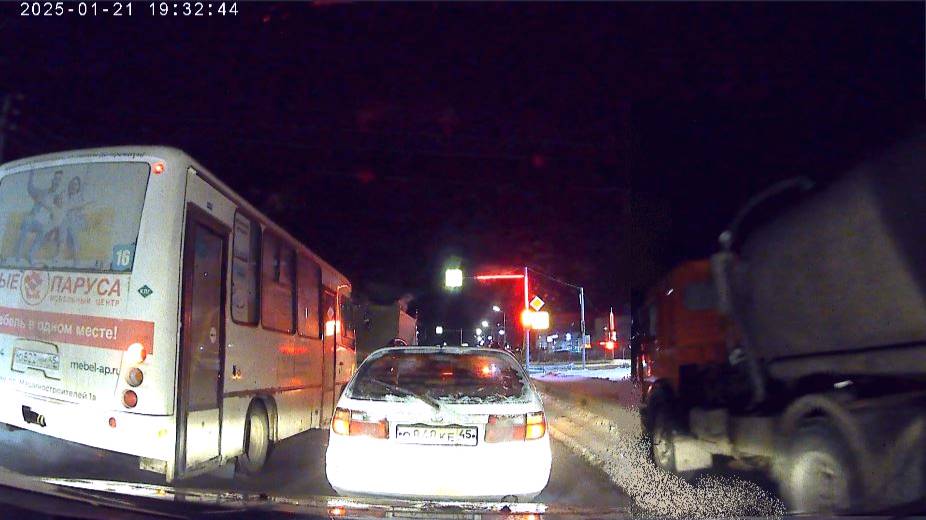 21.01.2025 Достоевского Автозаводская Снег Гололед