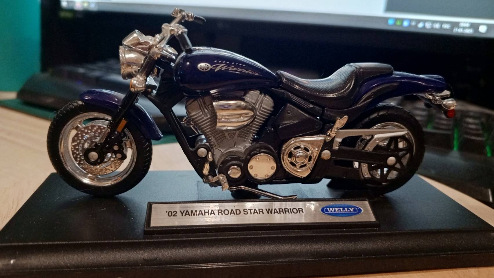 Модель yamaha Road Star Warrior (02) 1/18 Welly