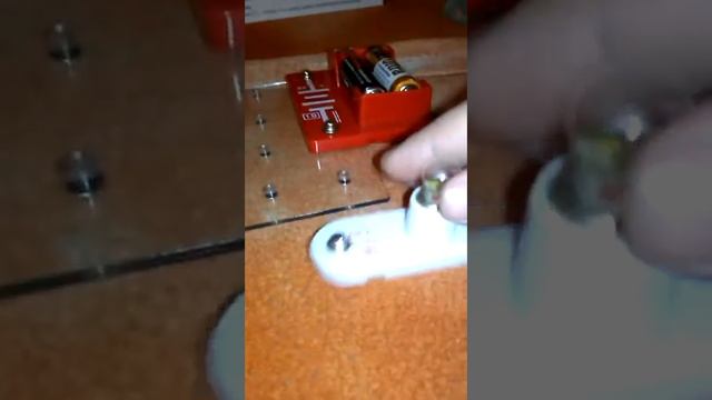 Открываем с олегом : электронный конструктор!