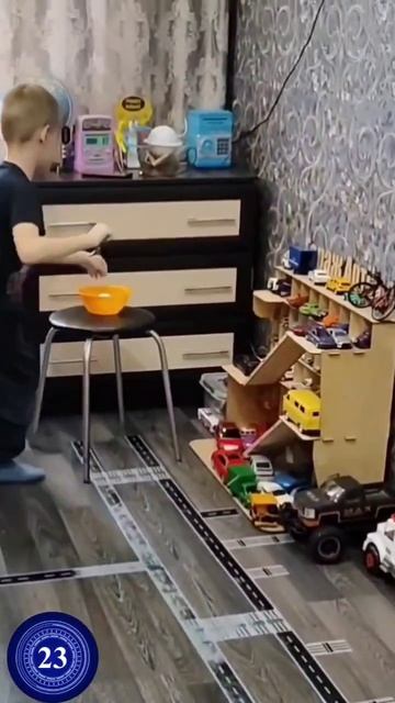 Самый быстрый яйценос)
