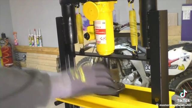 09c9861ed8bade69c5d789b3cbc5bda2.mp4