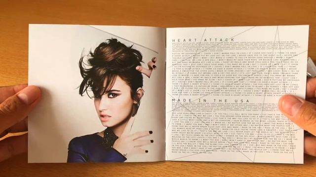 Demi Lovato - Demi (Распаковка CD)