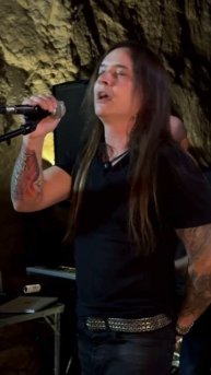 Концерты в Скельской пещере - это всегда что-то на волшебном✨16.02: clck.ru/3Fiq48 #kooraga #вокал