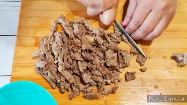 Салат с корейской морковью, фасолью и курицей пошаговый рецепт