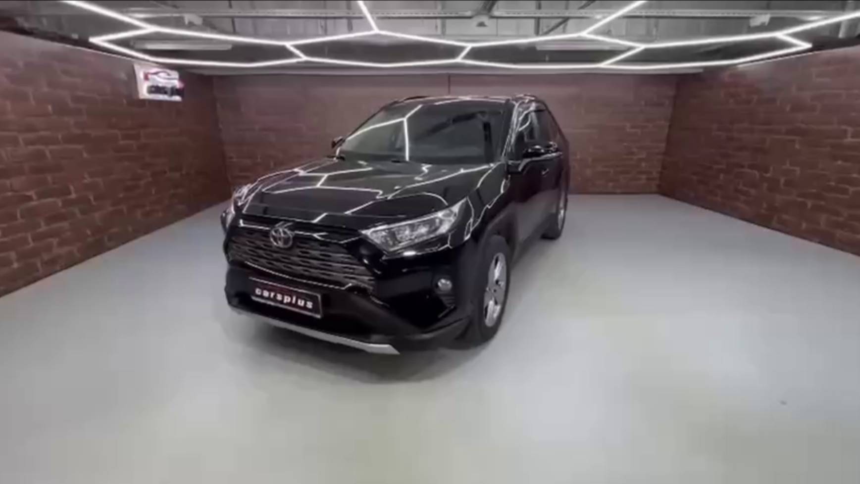 В наличии Toyota RAV 4 👇
