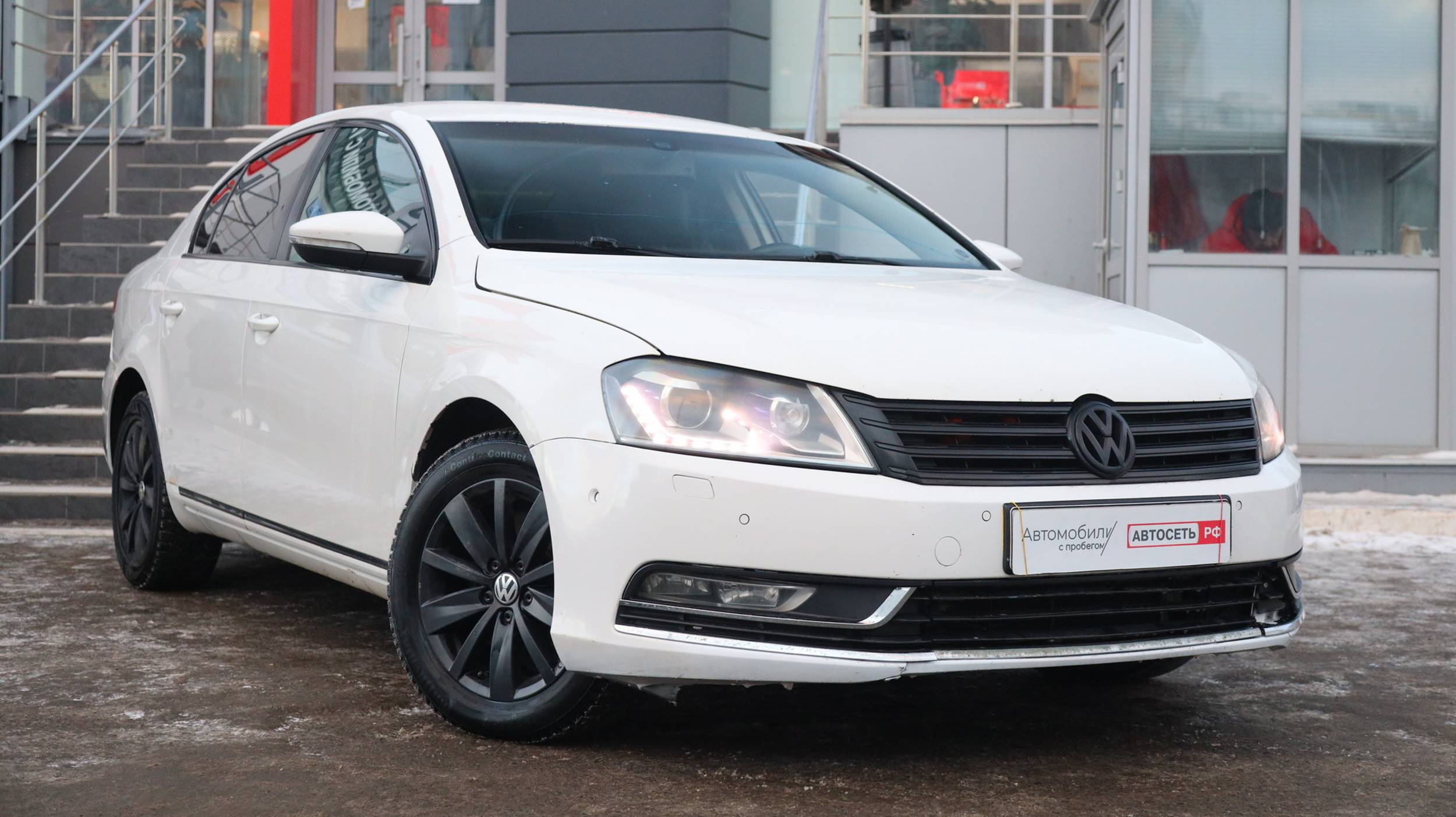 Volkswagen Passat белый