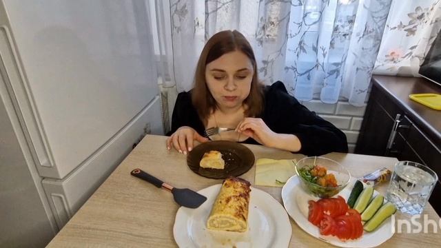#Мукбанг  с тетей Юлей #куриный рулет#вкуснаяеда#худеем