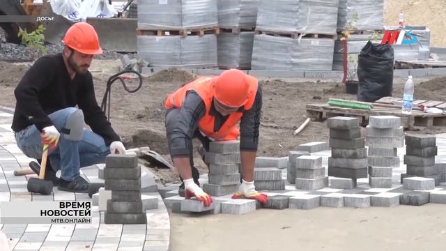 В парке поселка Металлургов Волгограда оборудовали спортплощадку