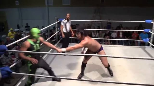 Jaxson James Vs  Lucha Locura / Pro Wrestling EGO
