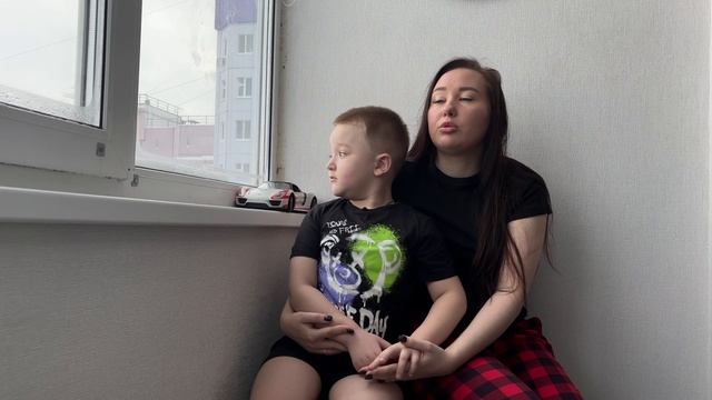 Видеообращение мамы Алёши Азарова
