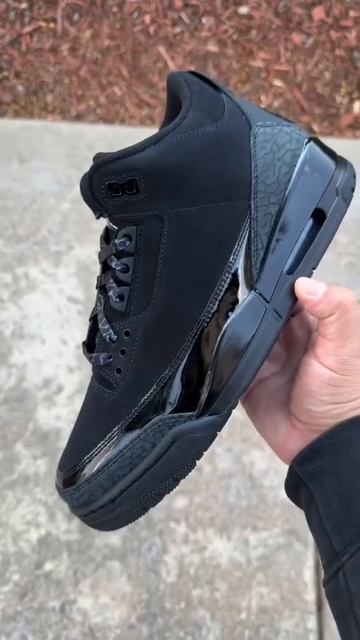 Ретро модель Air Jordan 3 «Black Cat»