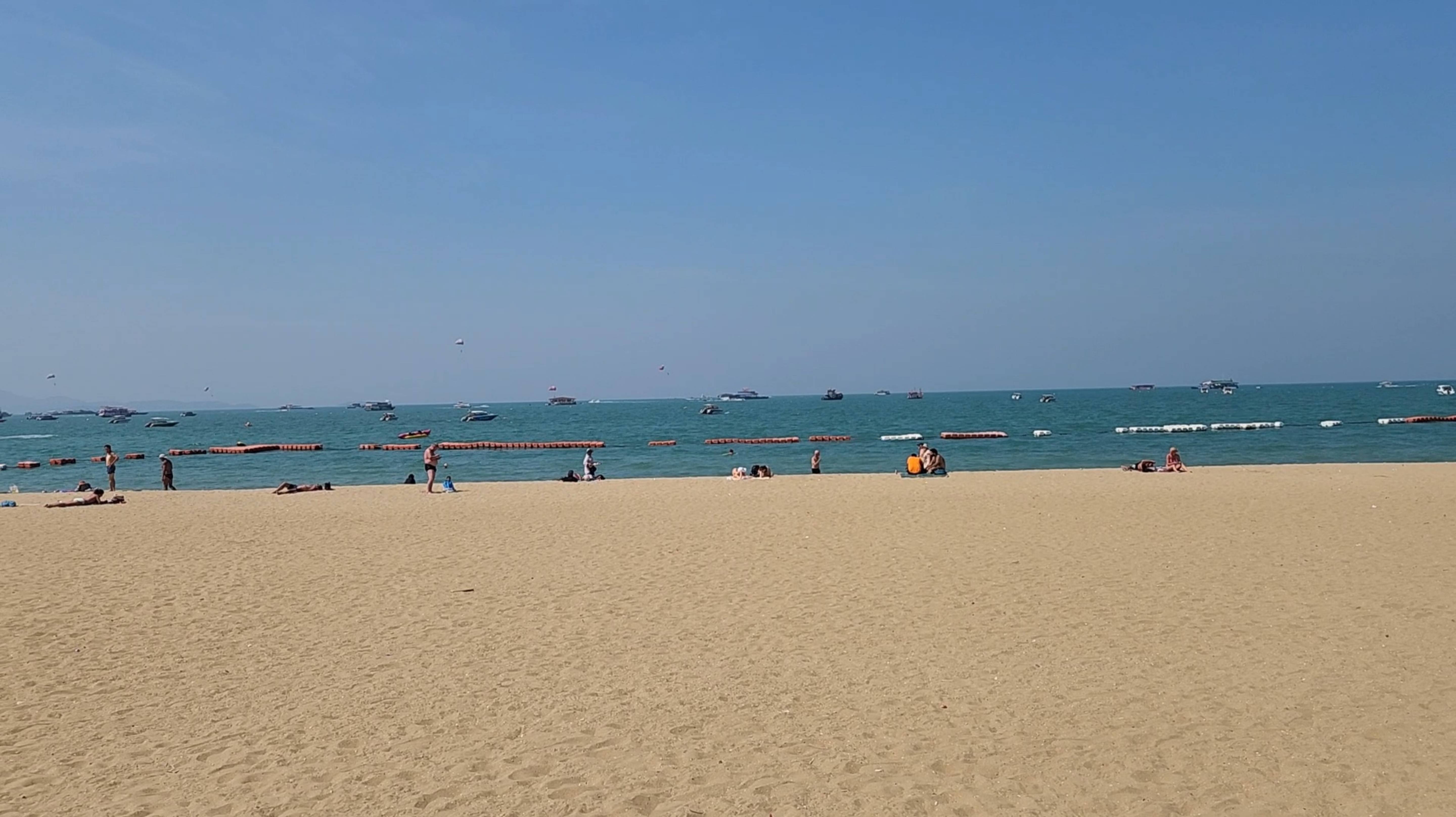Жаркий переход из центра Паттайя на север🌴 🍕 🍌 🥥 🍍