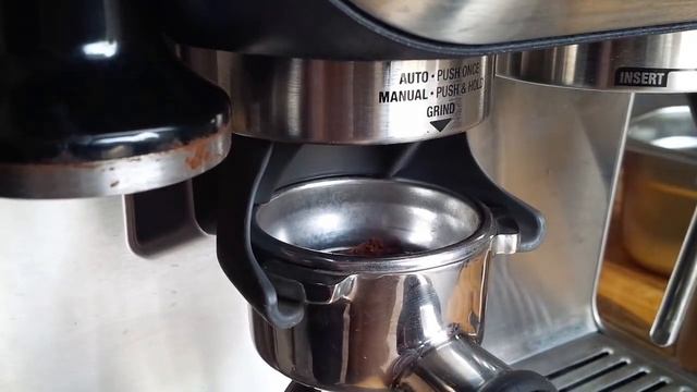 Bicycle Coffee - Clip giới thiệu cà phê pha bằng máy Breville 870xl từ hạt cà phê nguyên chất