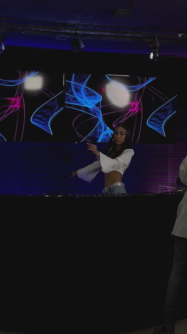 Dj Mally