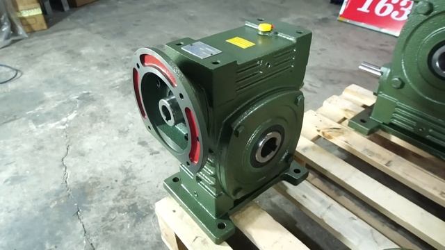 Hộp giảm tốc WPWDKS trục ra cốt âm 30, 35, 40, 45, 60, 70, 80 mm, 0968140191, MINHMOTOR