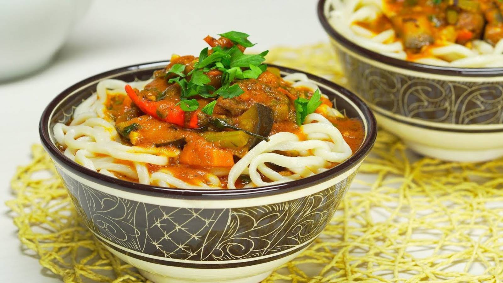 Знаменитый узбекский ЛАГМАН - необычайно вкусно!
