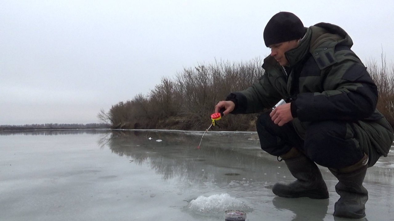 Зимняя Снасть Отводной Поводок! Рыбалка со льда на Оке 2025!