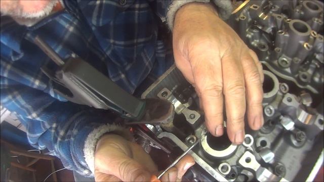 CBR1000F cylinder head rebuild part 3