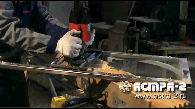 Зарезка углового паза