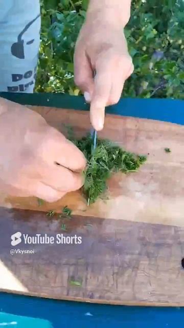 Вкусный бутерброды на огне.