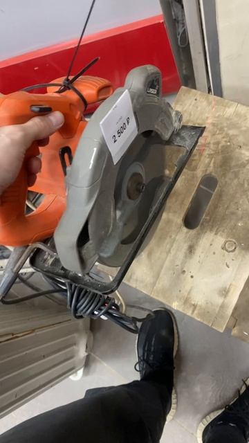 Циркулярная Black decker