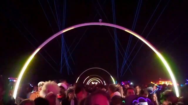 Luca Debonaire - Ketunbang (Burning man video edit)