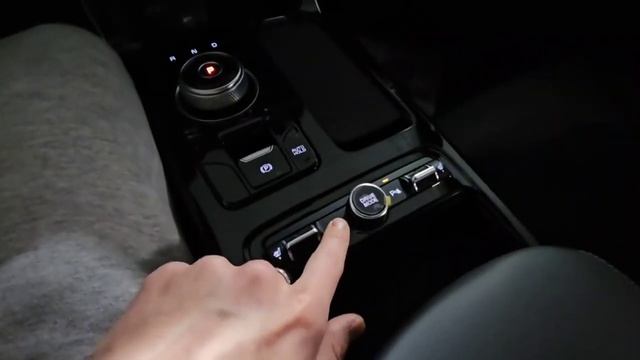Дилерский Kia K5. Лиса рулит (720p)