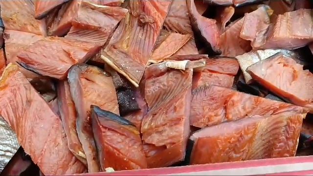 Ломтики горбуши холодного копчения